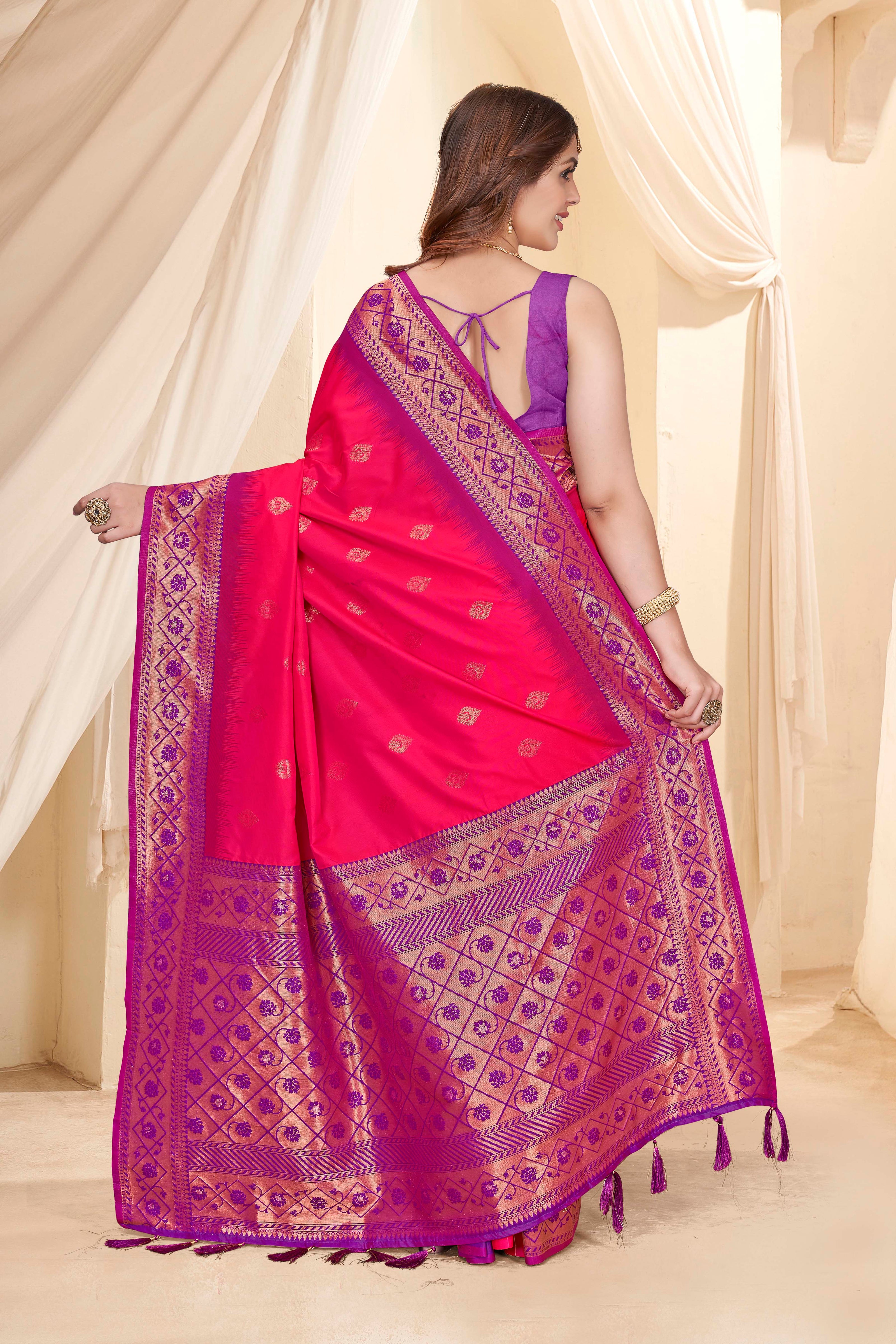 Red Soft Silk Floral Border Contrast Zari Woven Saree