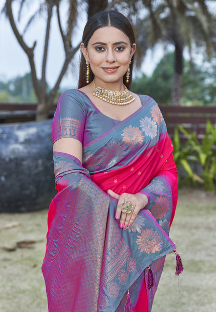 Stylish Pink Colour Soft Silk Zari Woven Floral Border Saree