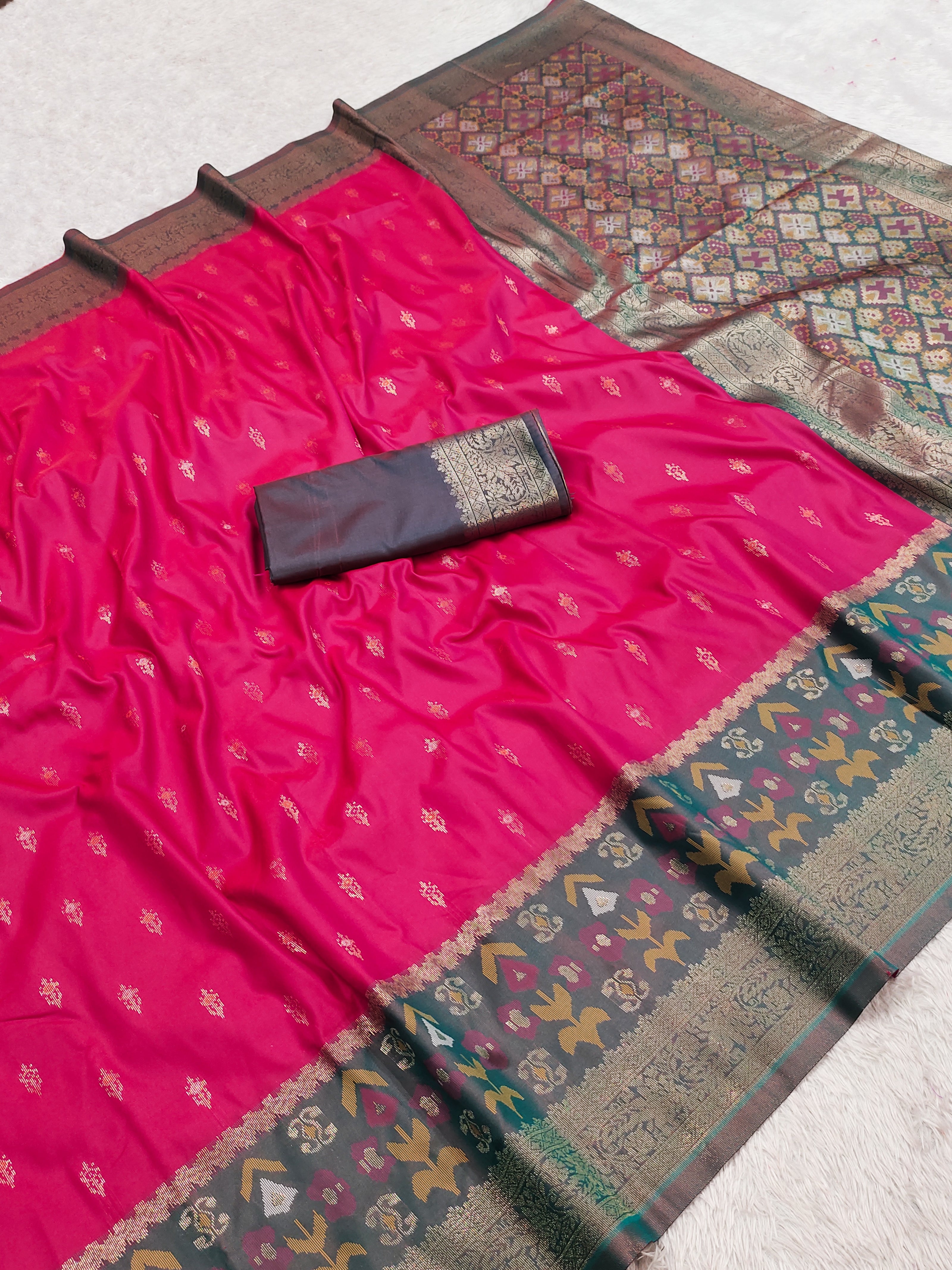 Rani Pink Silk Saree with Antique Zari Border and Traditional Woven Pallu