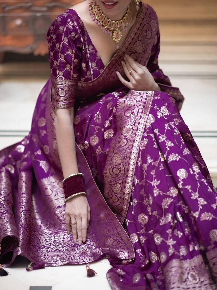 Splendiferous Splendiferous Purple Soft Silk Saree – PushpDhan