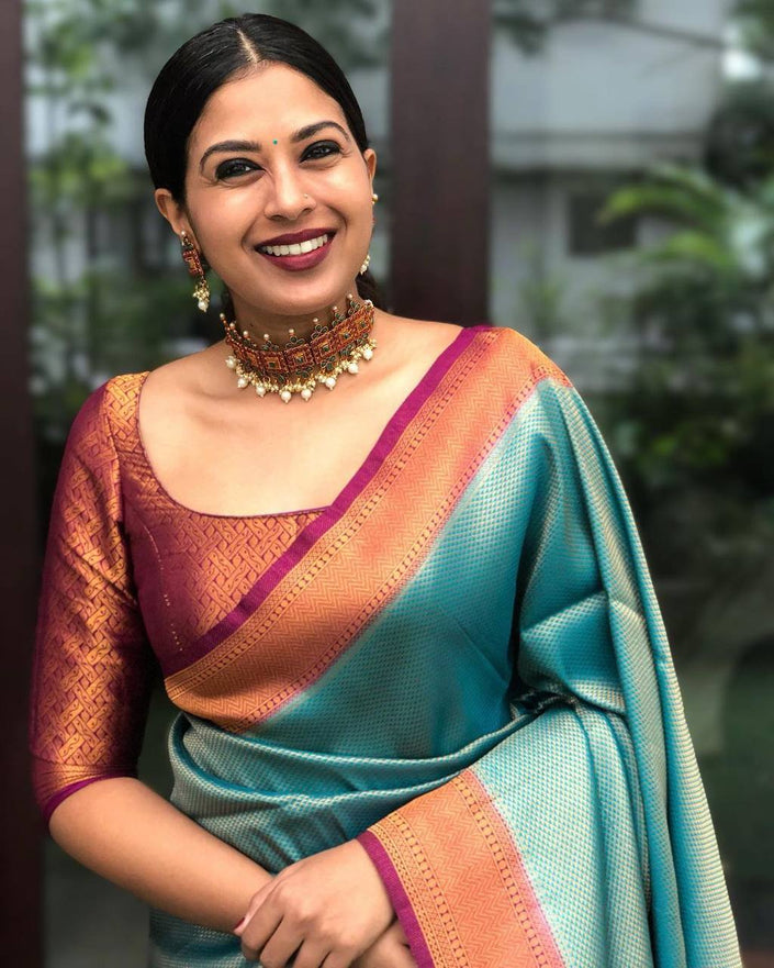 Skyblue Trending Lichi Silk Saree For Wedding