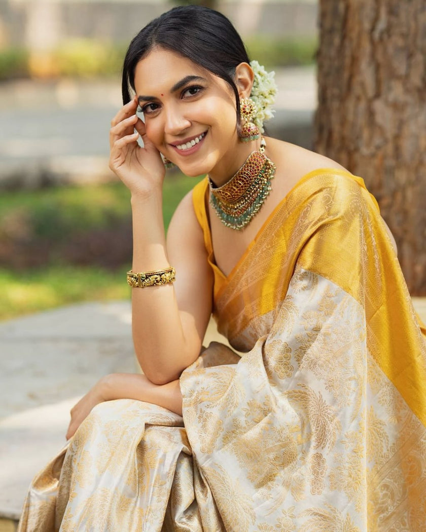 Imbrication Beige Soft Silk Saree