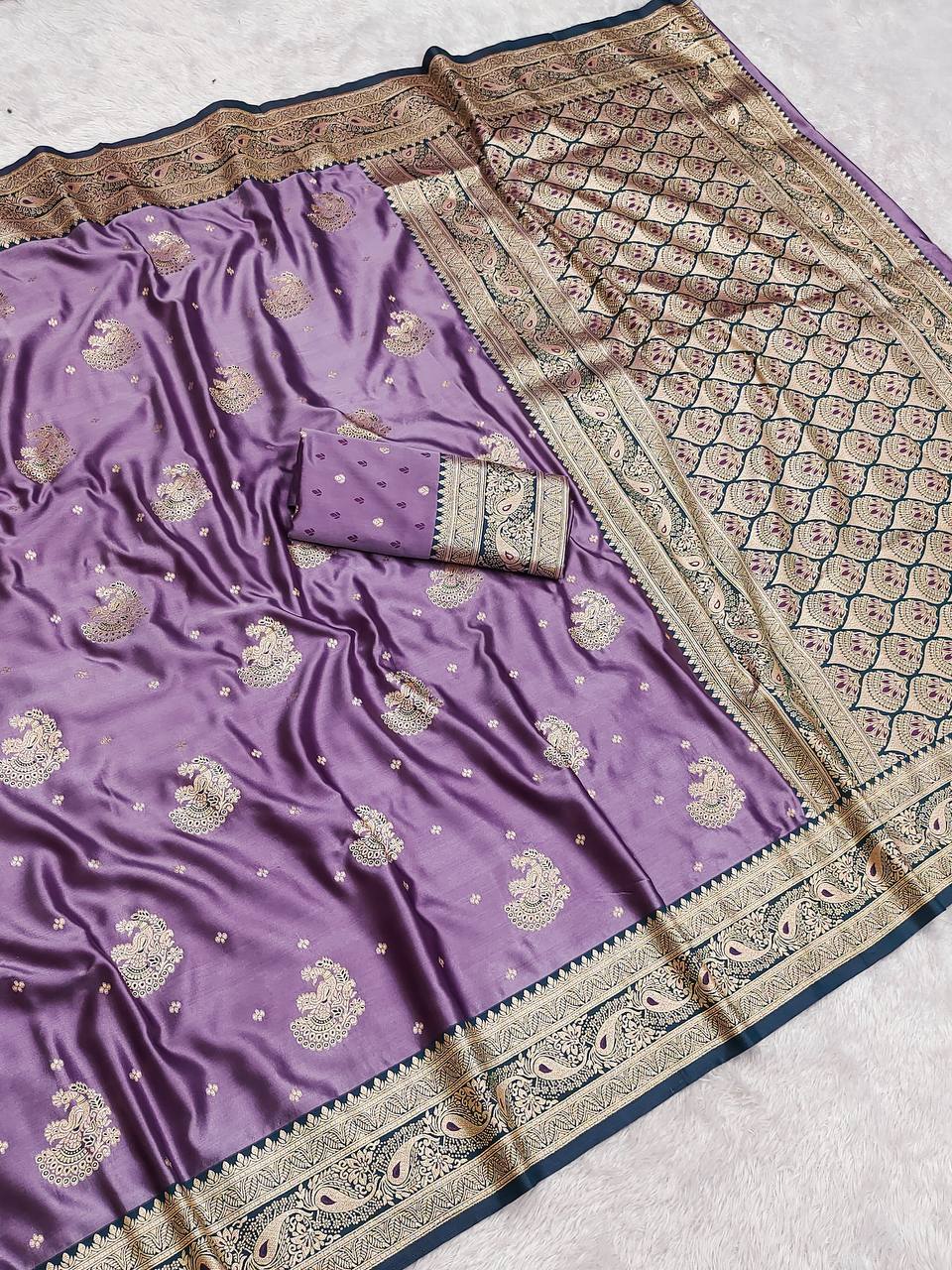 Lavender Banarasi Silk Saree with Antique Zari Weaving & Peacock Motifs