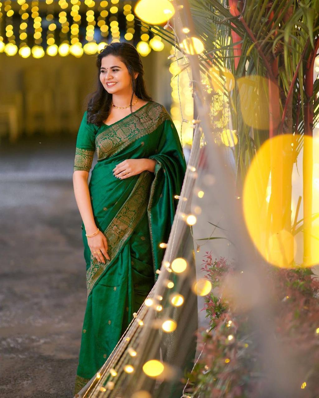 Emerald Green Banarasi Silk Saree with Antique Gold Zari Border and Matching Blouse