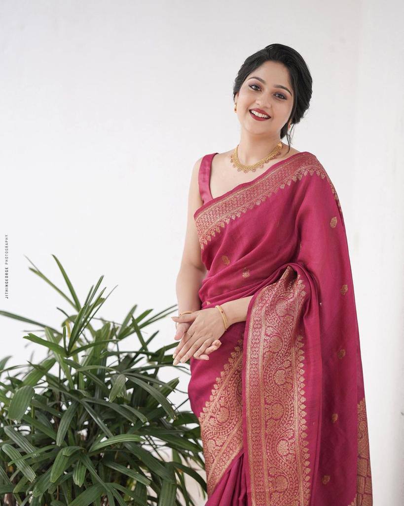 Magenta Pink Hand-Woven Banarasi Silk Saree with Antique Gold Zari Border