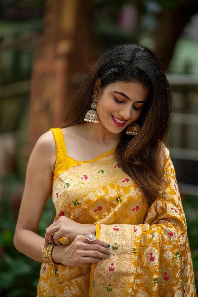 Elegant Mustard Yellow Banarasi Silk Saree with Traditional Meenakari Floral Weave & Rich Pallu