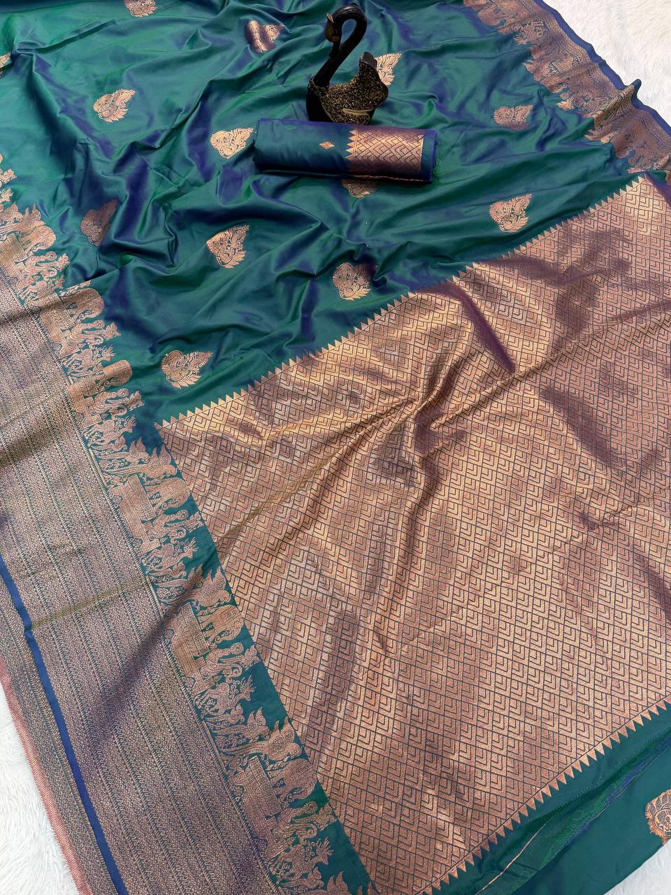 Premium Luxury Teal Green Silk Saree with Antique Gold Temple Border & Royal Designer Pallu