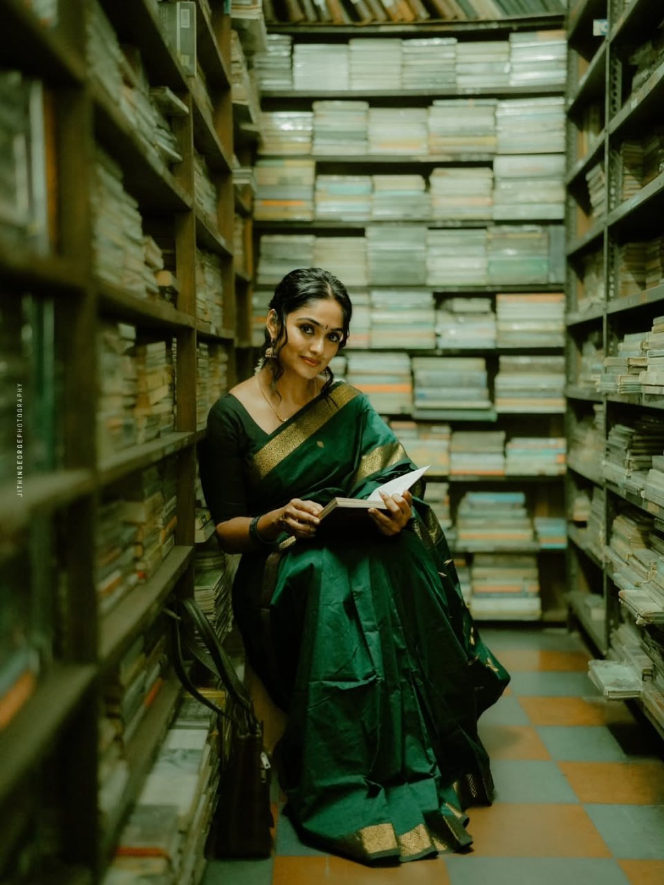 Elegant Bottle Green Banarasi Silk Saree with Classic Gold Zari Border | Timeless Traditional & Festive Wear