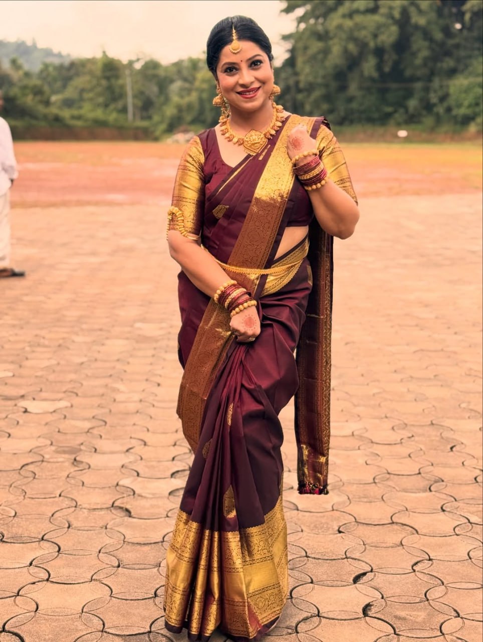 Premium Wine Purple Soft Silk Saree with Rich Golden Zari Border & Traditional Pallu