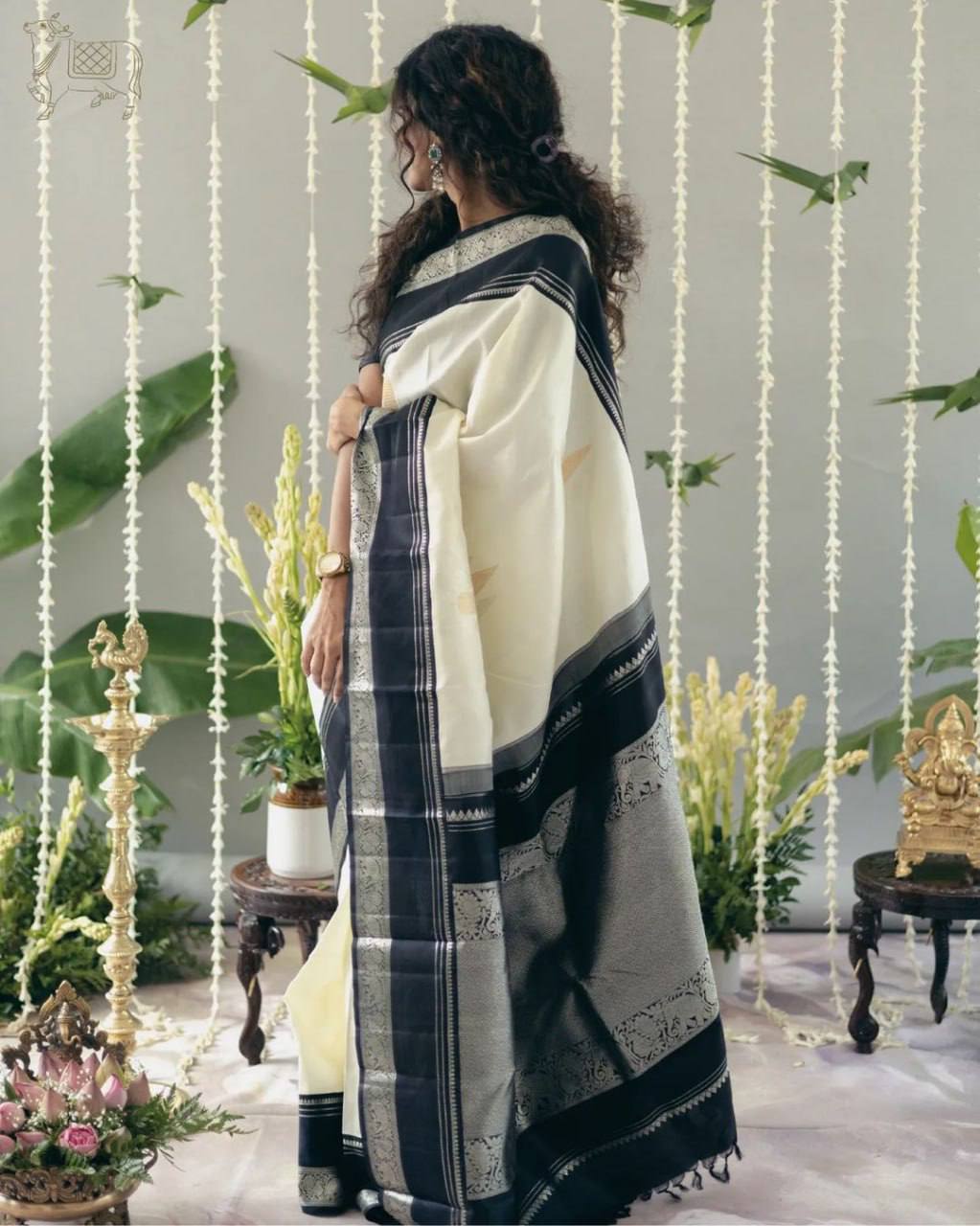 Elegant Kerala Kasavu Cotton Saree with Black Contrast Border & Silver Zari Weaving