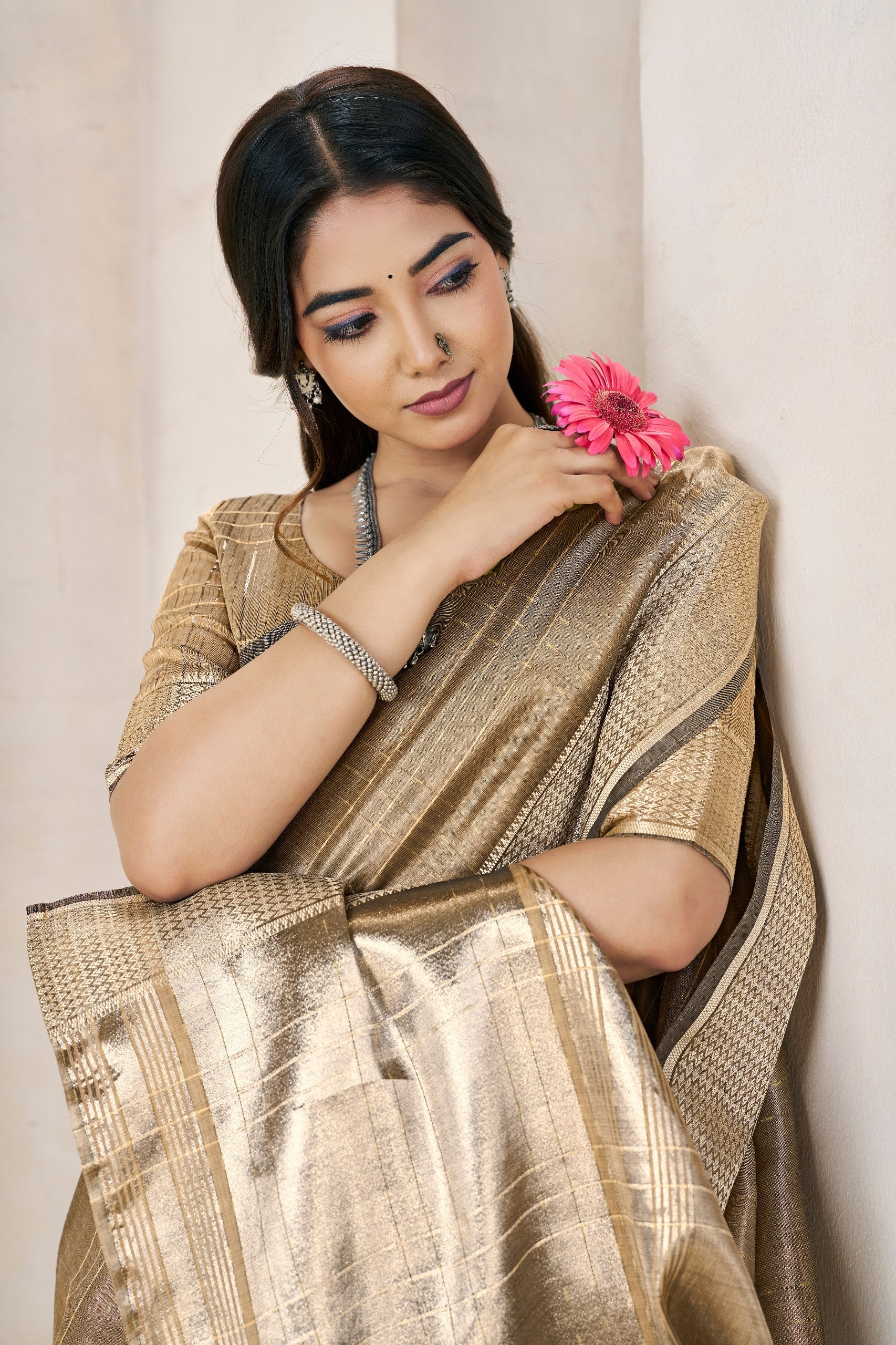 Antique Gold Banarasi Silk Saree with Metallic Zari Elegance