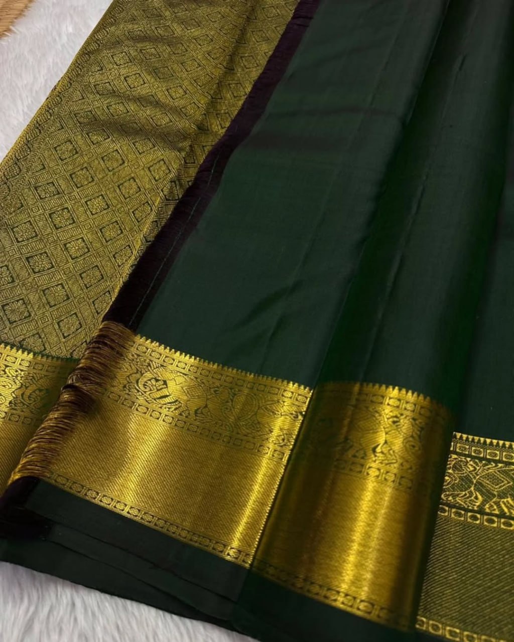 Elegant Emerald Green Silk Saree with Antique Gold Zari Peacock Motifs & Rich Border