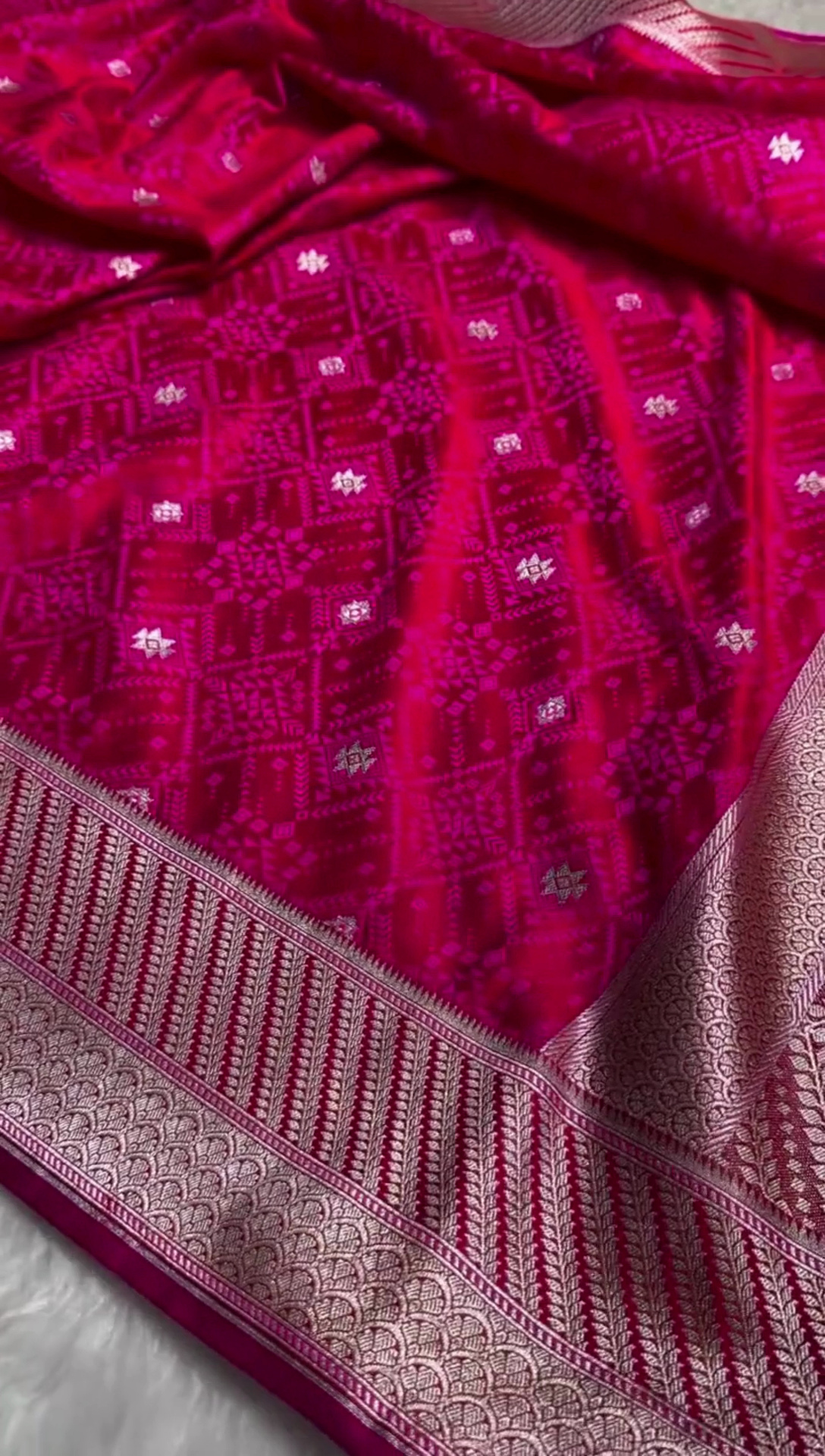 Magenta Banarasi Silk Saree with Silver Zari Geometric Weaving & Traditional Border