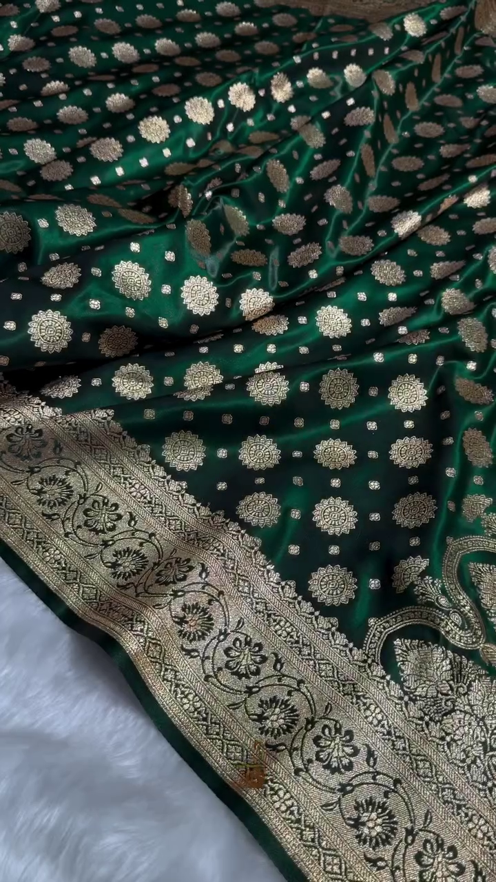 Forest Green Banarasi Silk Saree with Gold Zari Medallion Motifs & Traditional Woven Border