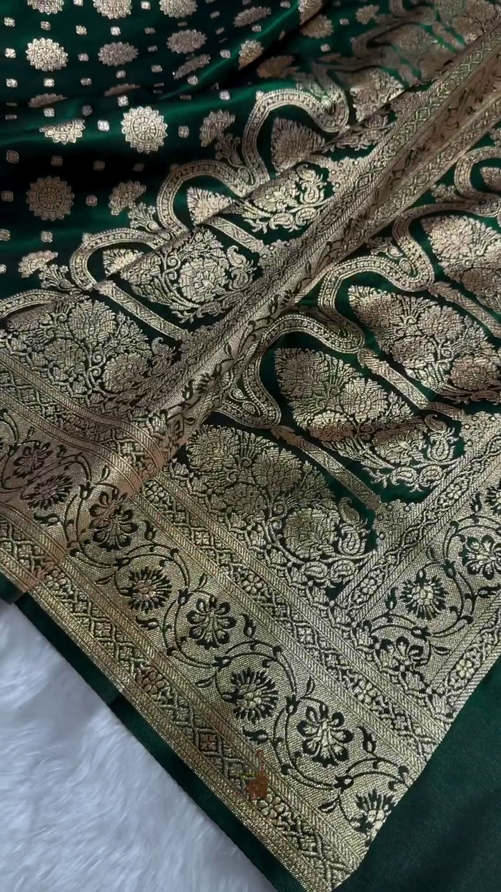 Forest Green Banarasi Silk Saree with Gold Zari Medallion Motifs & Traditional Woven Border
