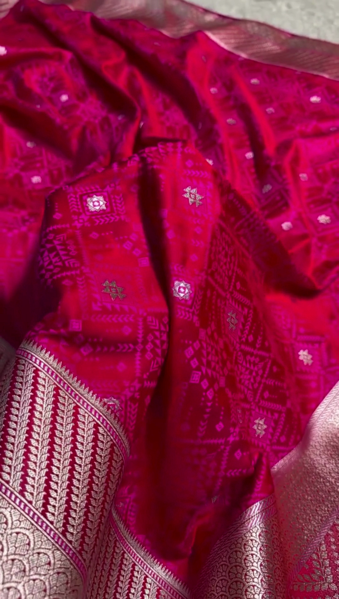 Magenta Banarasi Silk Saree with Silver Zari Geometric Weaving & Traditional Border